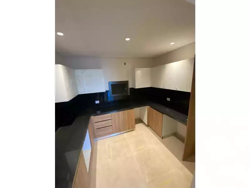 https://aqarmap.com.eg/ar/listing/3778938-for-sale-cairo-el-sheikh-zayed-city-compounds-brj-zyd-wr-llttwyr