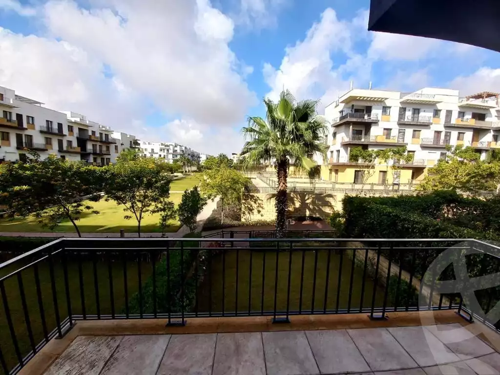 https://aqarmap.com.eg/ar/listing/3788710-for-rent-cairo-el-sheikh-zayed-city-compounds-kmbwnd-wyst-twn-swdyk