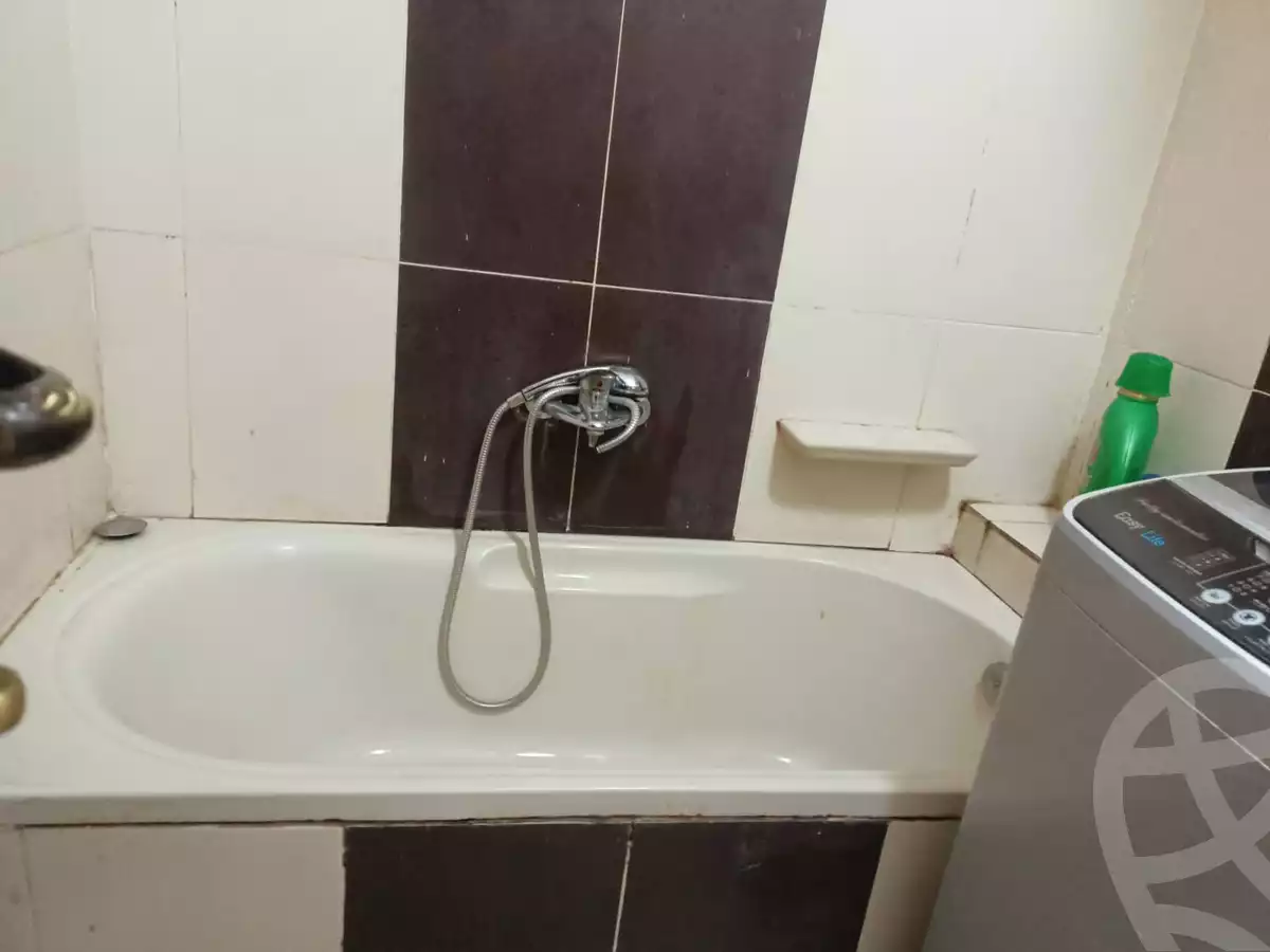 https://aqarmap.com.eg/ar/listing/3788798-for-rent-cairo-el-sheikh-zayed-city-el-hay-elthamen-lml