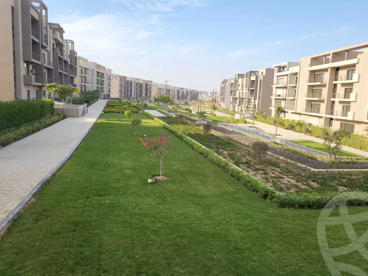 https://aqarmap.com.eg/ar/listing/3798352-for-rent-cairo-new-cairo-compounds-fifth-square