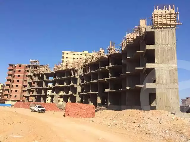 https://aqarmap.com.eg/en/listing/4298401-for-sale-cairo-al-oubour-tryq-msr-sm-yly-lshrwy-moon-gardens
