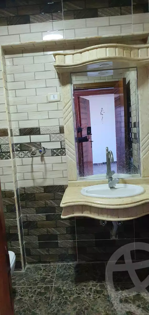 https://aqarmap.com.eg/en/listing/3822261-for-sale-alexandria-l-jmy-l-jmy-lbhry