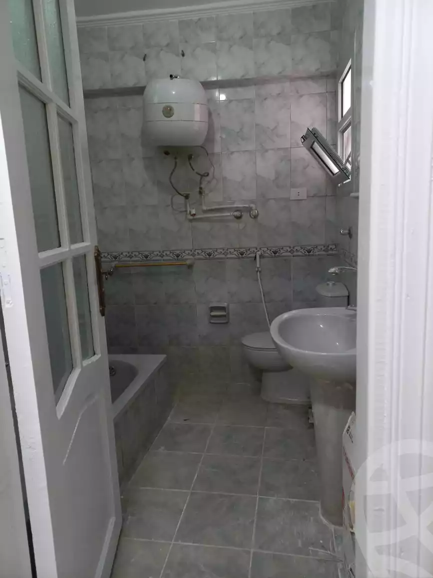 https://aqarmap.com.eg/ar/listing/3824038-for-sale-alexandria-miami-amin-khirat-al-ghandour-st