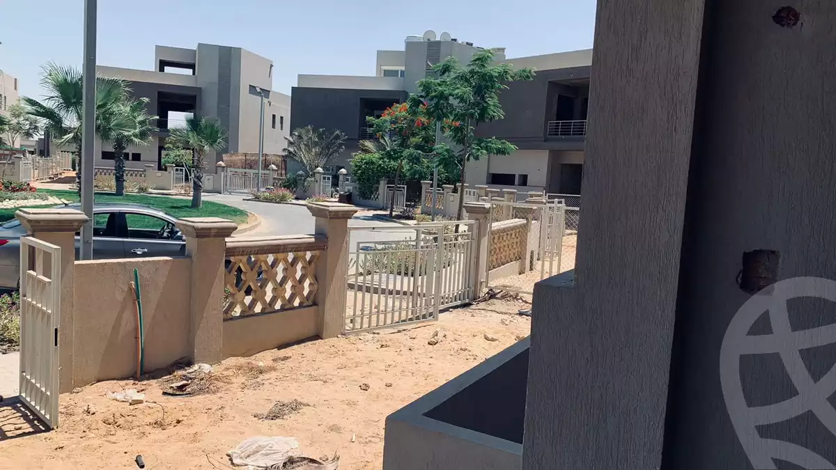 https://aqarmap.com.eg/ar/listing/3825279-for-sale-cairo-el-sheikh-zayed-city-compounds-in-sheikh-zayed-palm-hills-october-golf-extension