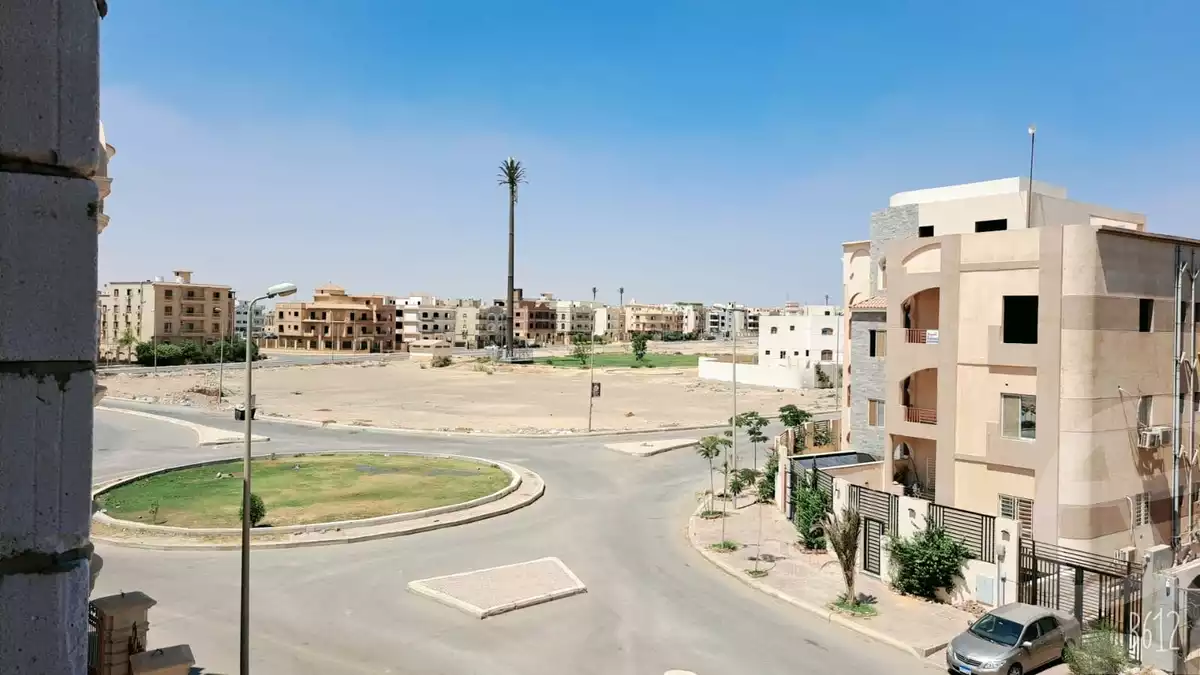 https://aqarmap.com.eg/ar/listing/3833890-for-sale-cairo-el-sheikh-zayed-city-el-hay-eltaseaa-area-1-el-bostan-st