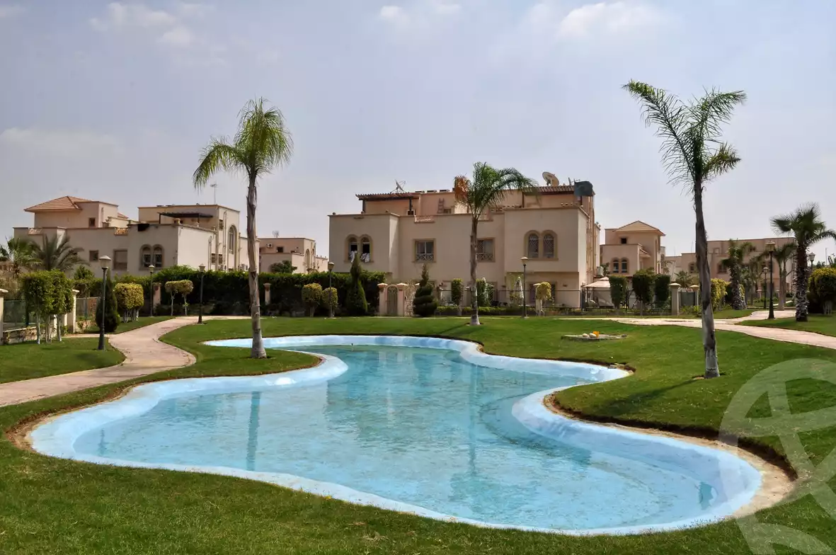 https://aqarmap.com.eg/ar/listing/3843743-for-sale-cairo-el-sheikh-zayed-city-compounds-greens