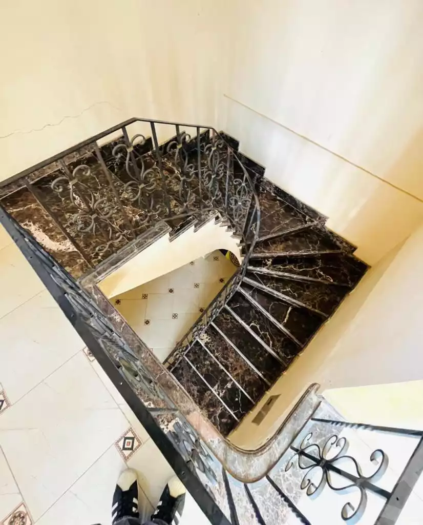 https://aqarmap.com.eg/ar/listing/3846752-for-rent-cairo-el-sheikh-zayed-city-compounds-jryn-ryzydns-2