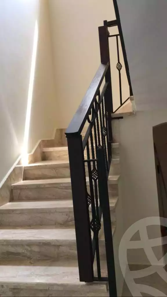 https://aqarmap.com.eg/ar/listing/3847985-for-sale-cairo-el-sheikh-zayed-city-compounds-in-sheikh-zayed-casa