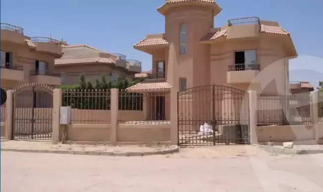 https://aqarmap.com.eg/en/listing/3849188-for-sale-cairo-new-cairo-lrhb-city-phase-6-ibn-al-qayyim-st