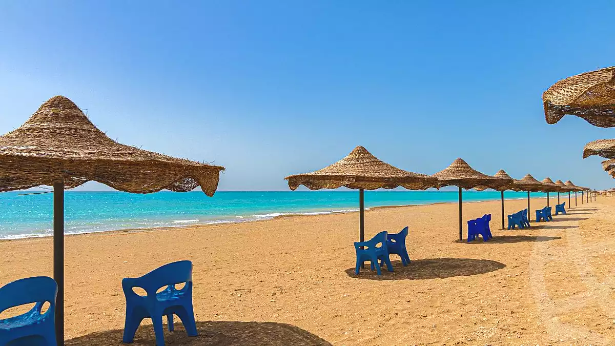 https://aqarmap.com.eg/ar/listing/2806469-projects-matarma-beach