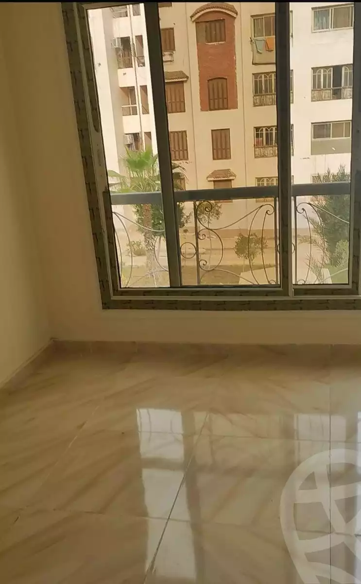 https://aqarmap.com.eg/ar/listing/3851269-for-sale-cairo-el-shorouk-skn-lshbb-63m