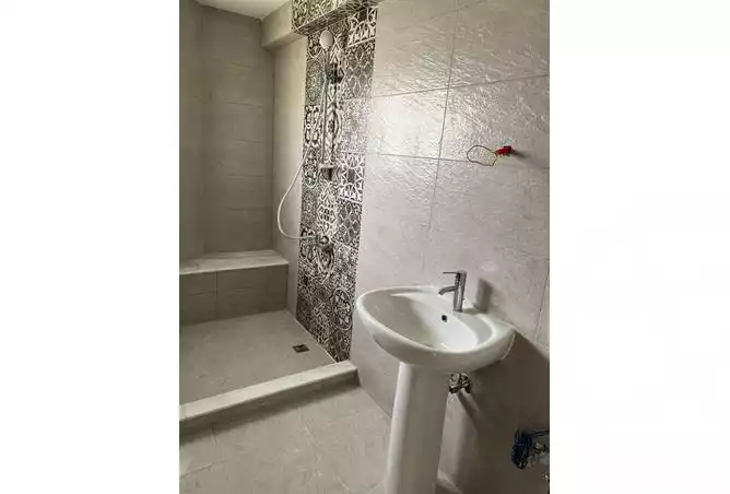 https://aqarmap.com.eg/ar/listing/3852119-for-rent-cairo-new-cairo-compounds-mountain-view-hyde-park