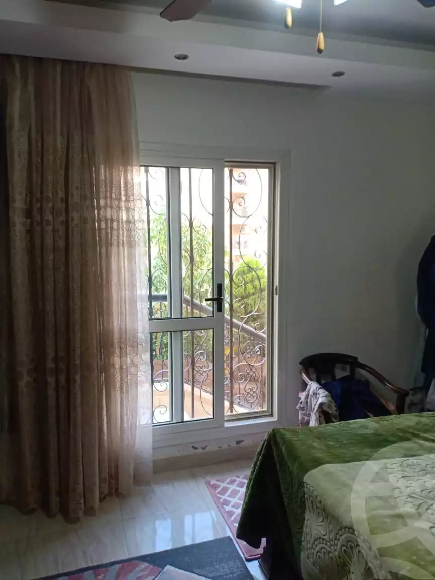 https://aqarmap.com.eg/ar/listing/3852988-for-sale-cairo-new-cairo-lrhb-city-phase-10-farouk-el-baz-st