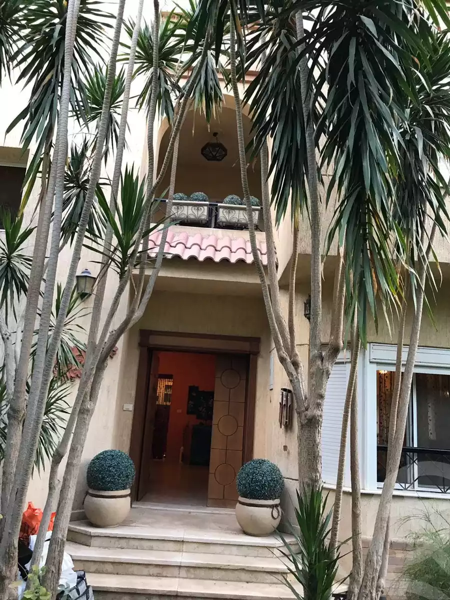 https://aqarmap.com.eg/ar/listing/3773135-for-sale-cairo-new-cairo-lrhb-city-phase-1-ahmed-rami-st
