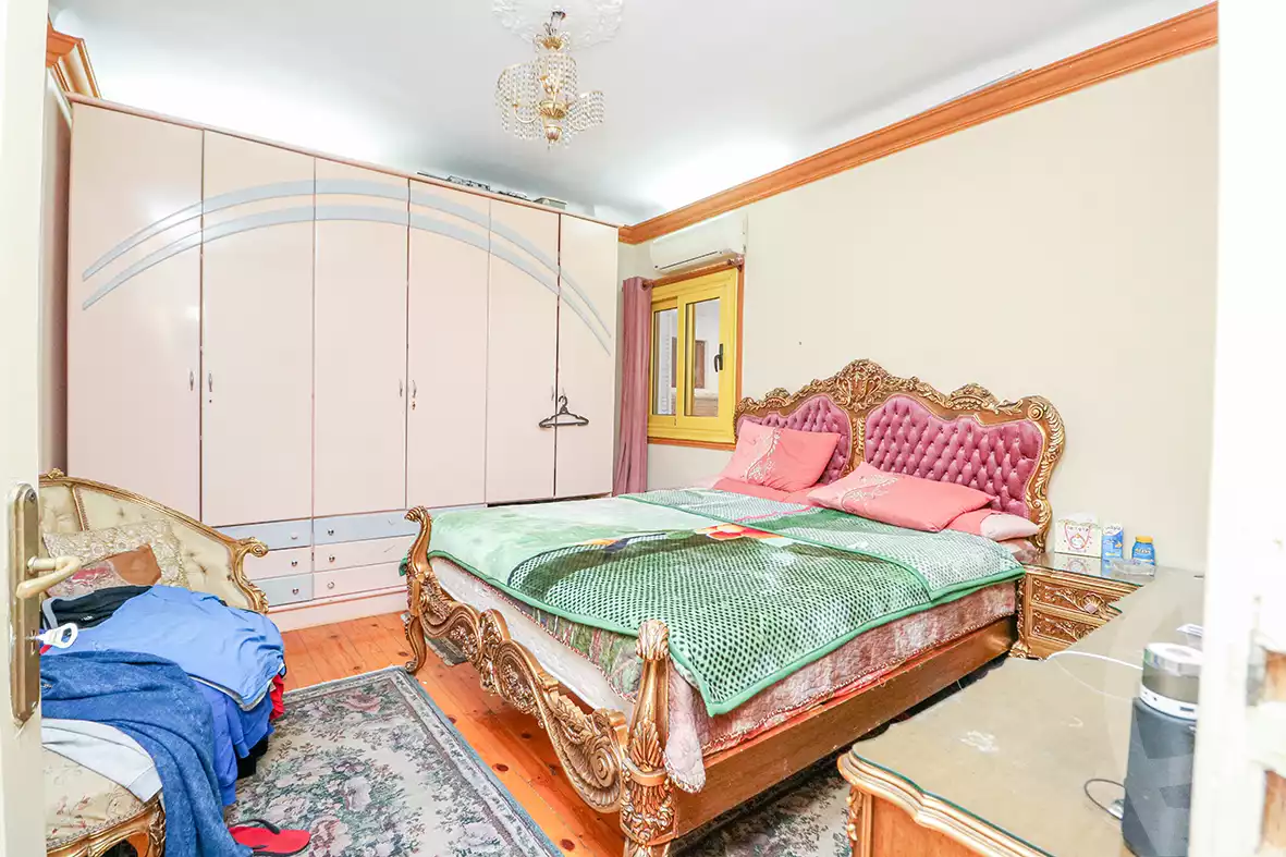 https://aqarmap.com.eg/ar/listing/3856550-for-sale-alexandria-saba-basha-shr-bw-qyr-tryq-lhry