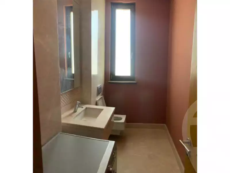 https://aqarmap.com.eg/en/listing/4232296-for-sale-cairo-el-sheikh-zayed-city-compounds-kmbwnd-wyst-twn-swdyk
