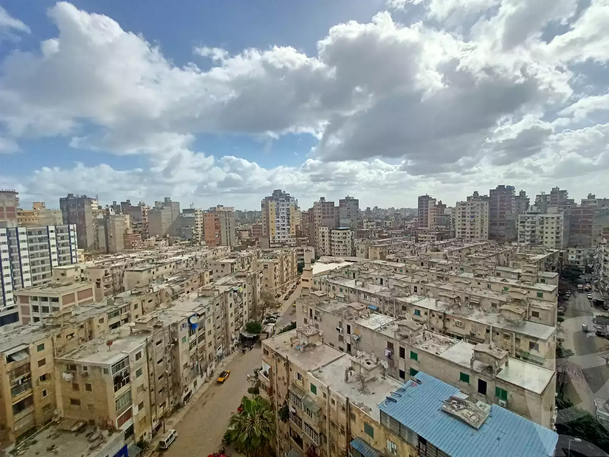 https://aqarmap.com.eg/ar/listing/3869649-for-sale-alexandria-ganaklis-shr-mrtdy-bsh