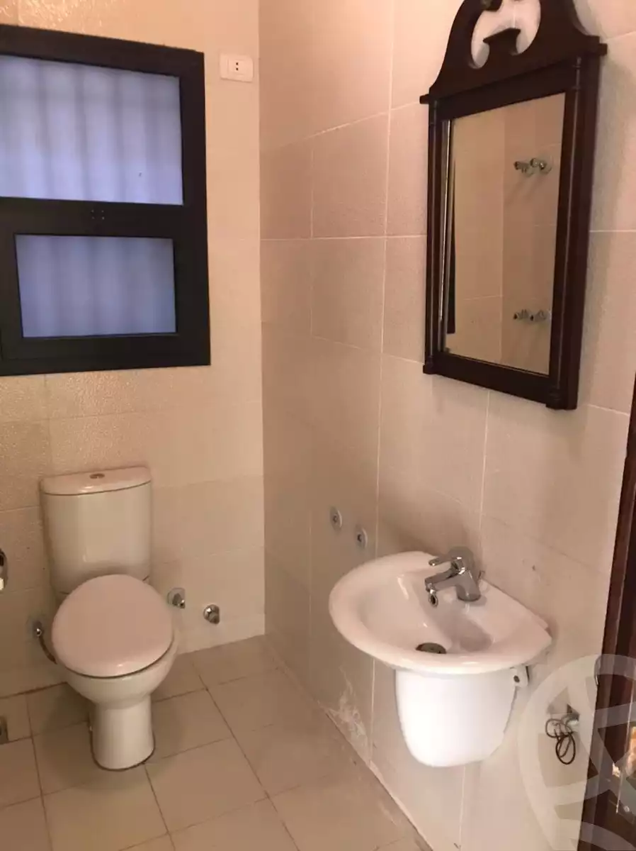 https://aqarmap.com.eg/ar/listing/3872601-for-rent-cairo-el-sheikh-zayed-city-compounds-kmbwnd-wyst-twn-swdyk