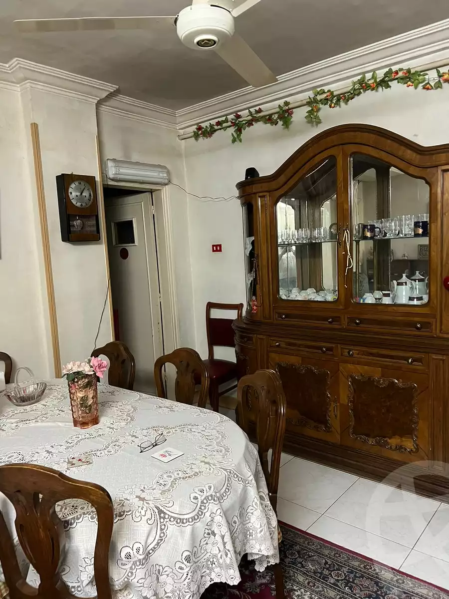 https://aqarmap.com.eg/ar/listing/3872973-for-sale-cairo-el-sayyeda-zeinab-mostafa-basha-kamel-st