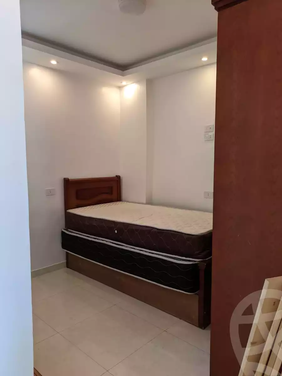 https://aqarmap.com.eg/ar/listing/3873327-for-sale-alexandria-cleopatra-shr-bw-qyr-tryq-lhry