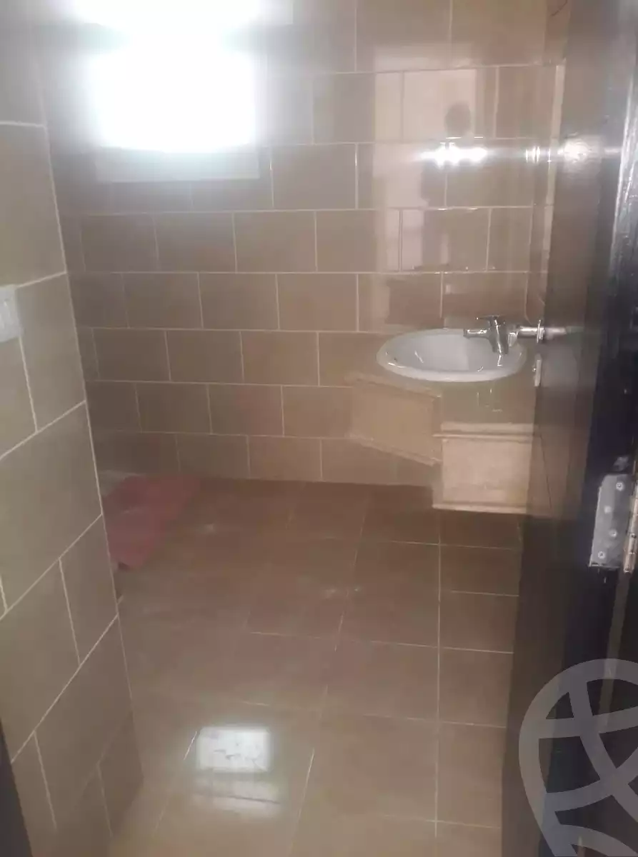 https://aqarmap.com.eg/ar/listing/3878574-for-sale-cairo-el-sheikh-zayed-city-compounds-dh-drys