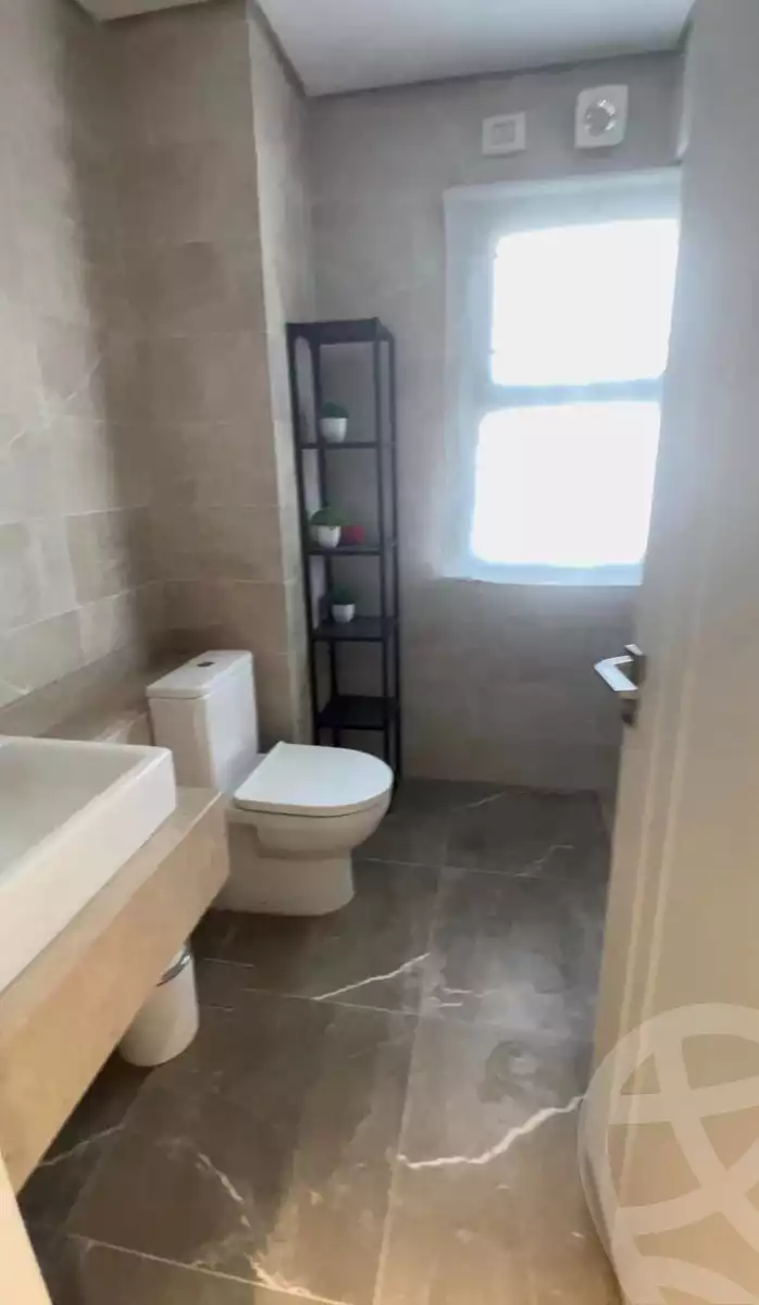 https://aqarmap.com.eg/ar/listing/3879331-for-sale-cairo-el-sheikh-zayed-city-compounds-kmbwnd-fyldj-wyst-dr-llttwyr