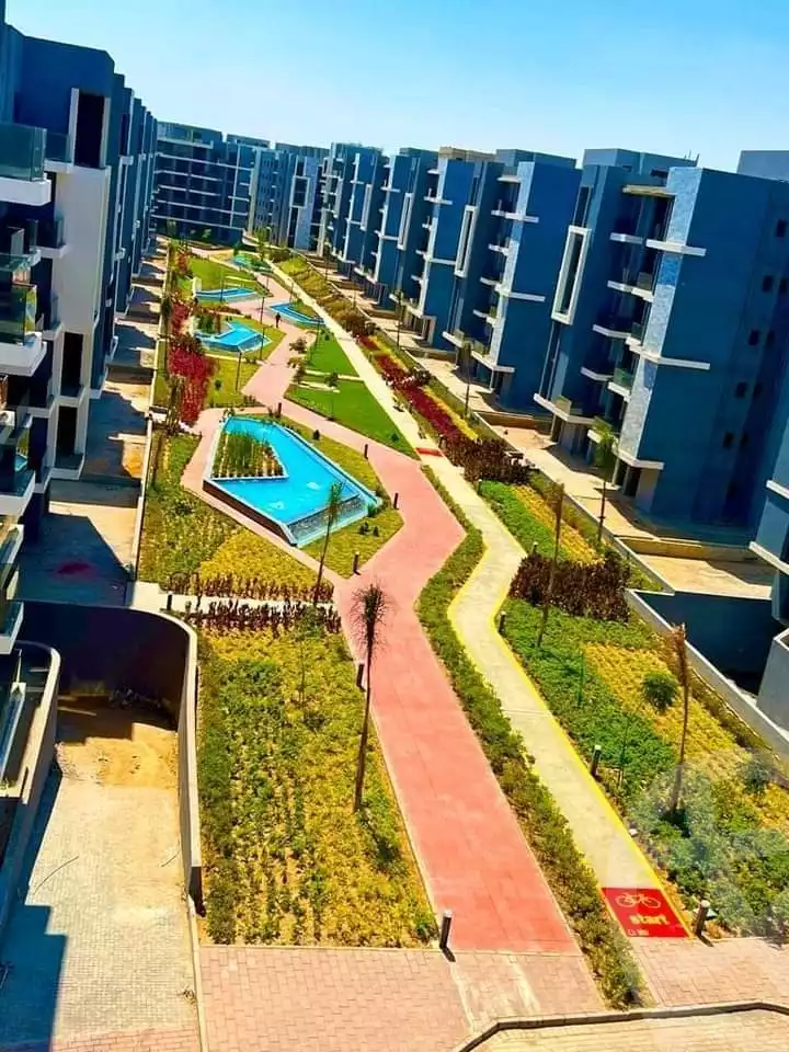https://aqarmap.com.eg/ar/listing/3880521-for-sale-cairo-6th-of-october-compound-sun-capital