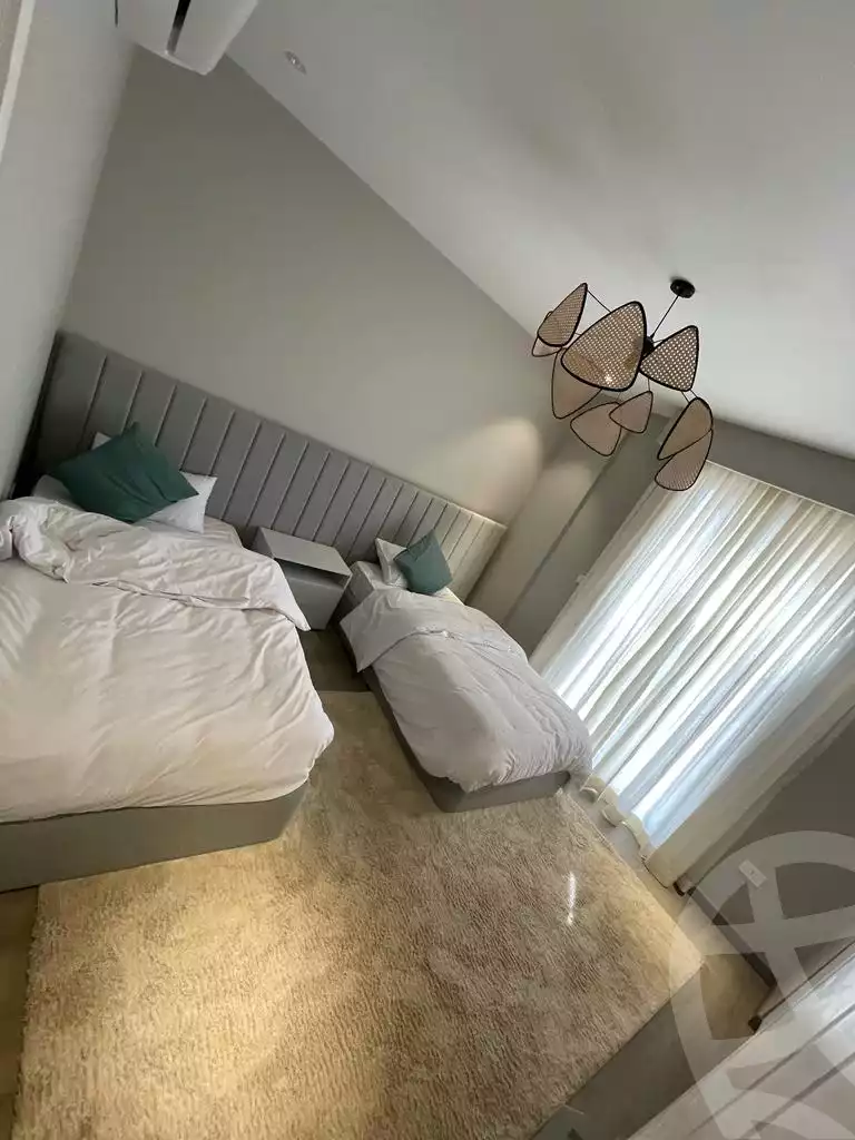 https://aqarmap.com.eg/en/listing/3881850-for-sale-cairo-el-sheikh-zayed-city-compounds-kmbwnd-fyldj-wyst-dr-llttwyr