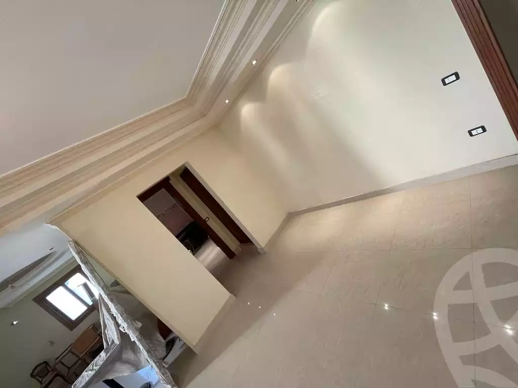 https://aqarmap.com.eg/ar/listing/3879681-for-sale-cairo-6th-of-october-el-ahyaa-neighborhood-2nd-divided-from-al-kafrawei-st