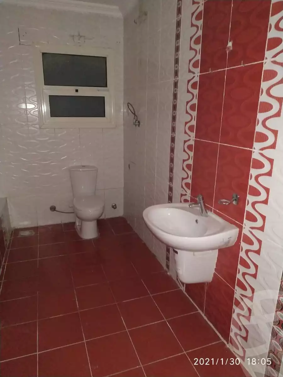 https://aqarmap.com.eg/ar/listing/3884108-for-rent-cairo-new-cairo-compounds-ritaj