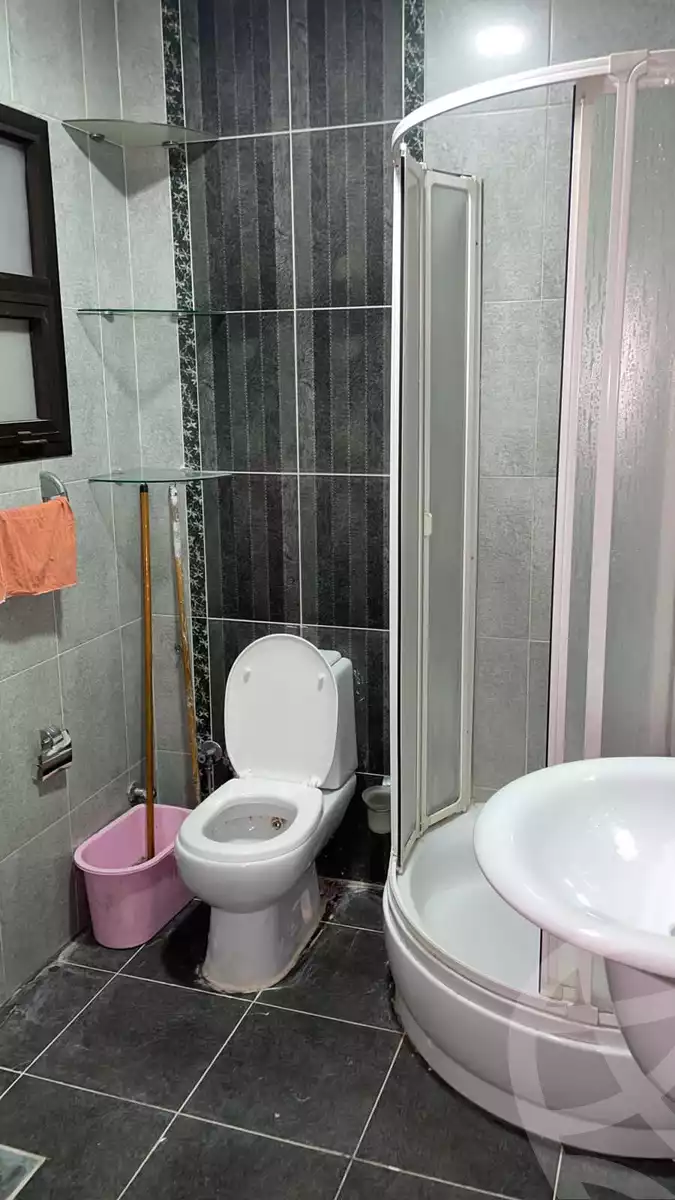 https://aqarmap.com.eg/ar/listing/3886339-for-sale-cairo-new-cairo-lrhb-city-phase-5-talaat-mostafa-st