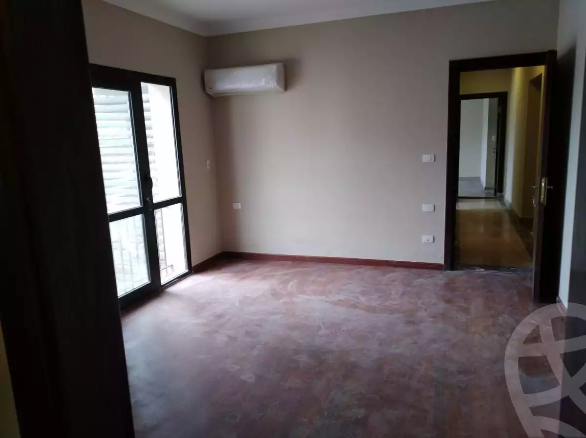 https://aqarmap.com.eg/ar/listing/3887743-for-rent-cairo-el-sheikh-zayed-city-compounds-kmbwnd-wyst-twn-swdyk