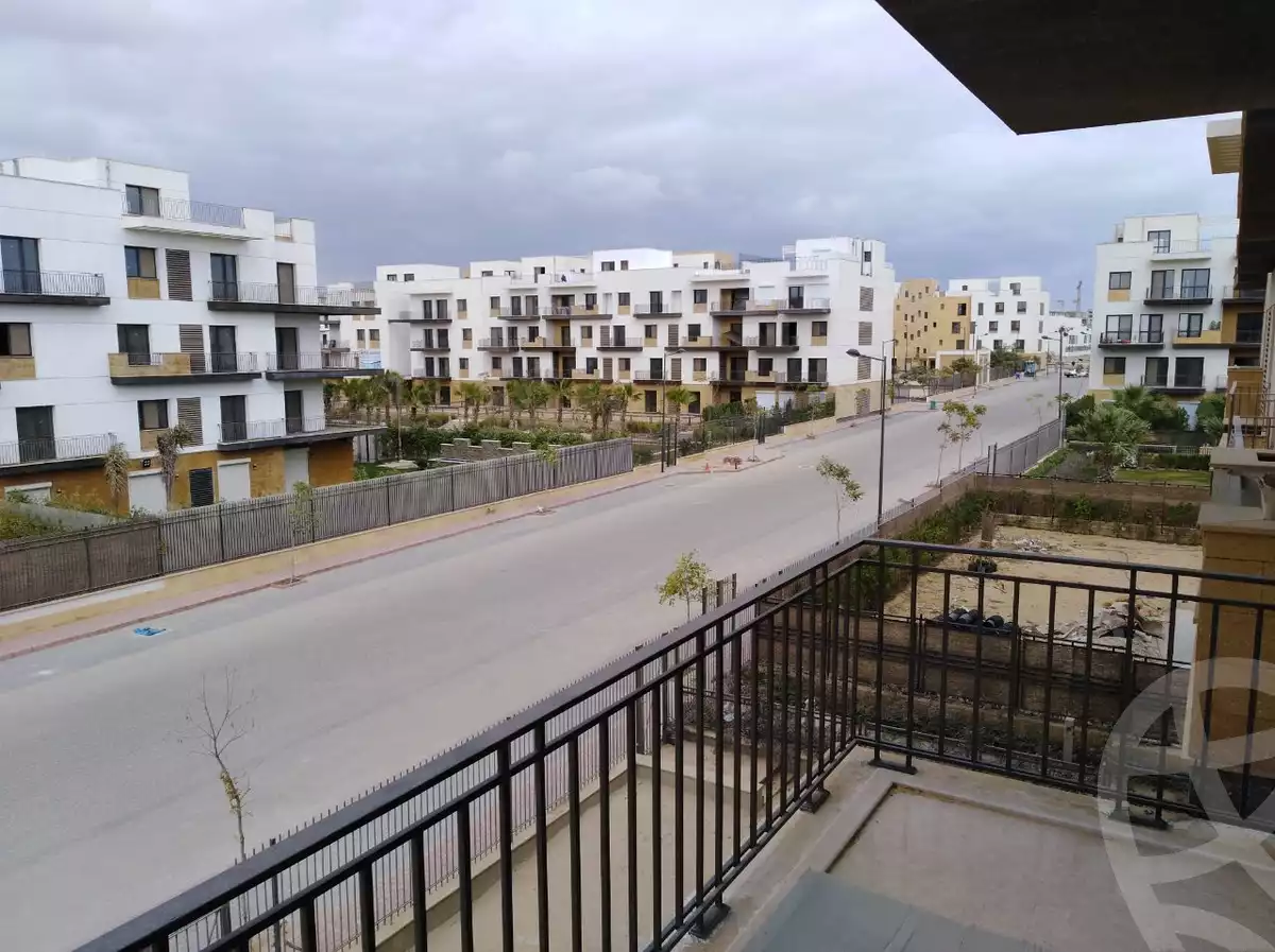 https://aqarmap.com.eg/ar/listing/3887743-for-rent-cairo-el-sheikh-zayed-city-compounds-kmbwnd-wyst-twn-swdyk