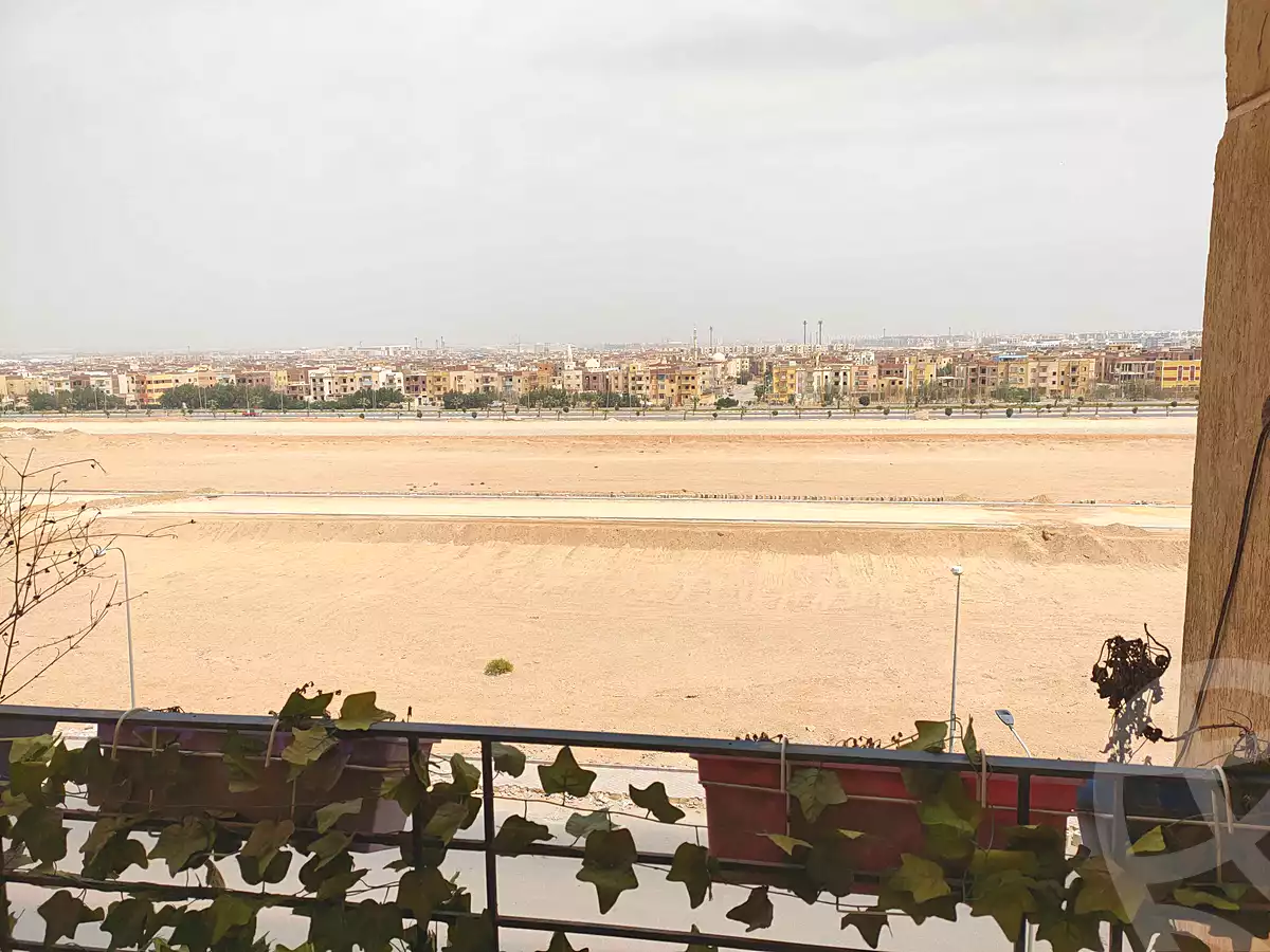 https://aqarmap.com.eg/ar/listing/4406631-for-sale-cairo-6th-of-october-compound-rwyl-fly