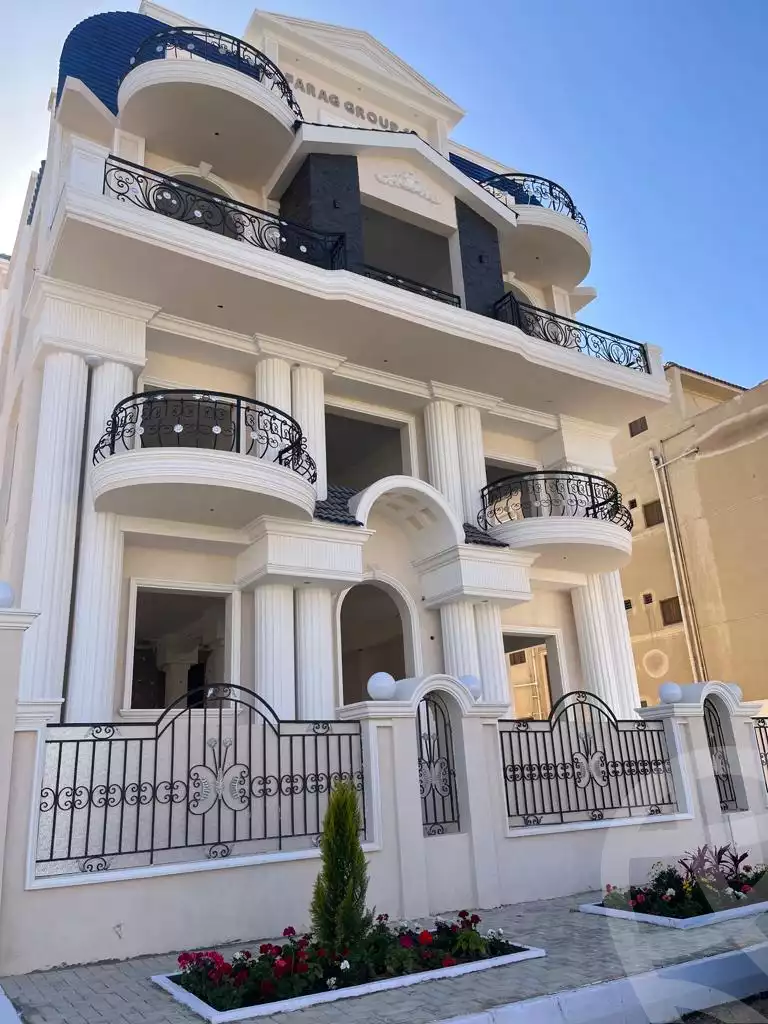 https://aqarmap.com.eg/en/listing/3895135-for-sale-cairo-6th-of-october-garb-someed-neighborhood-9th