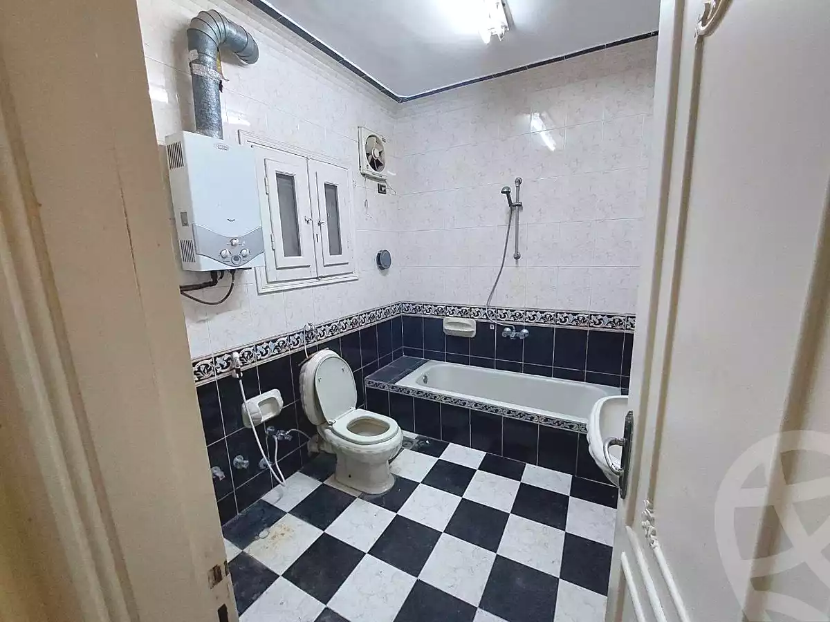 https://aqarmap.com.eg/ar/listing/3898244-for-rent-dakahlia-mansoura-hy-ljm