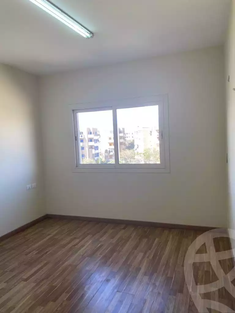 https://aqarmap.com.eg/ar/listing/3899700-for-rent-cairo-el-sheikh-zayed-city-compounds-dh-drys