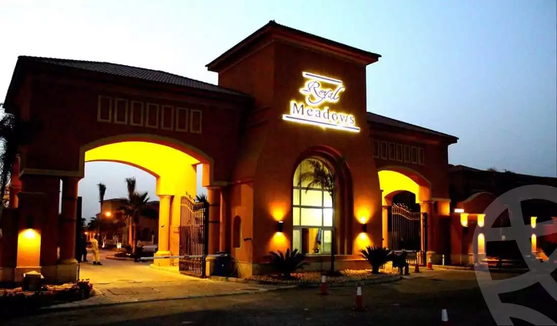 https://aqarmap.com.eg/ar/listing/3918913-for-sale-cairo-el-sheikh-zayed-city-compounds-in-sheikh-zayed-royal-meadows