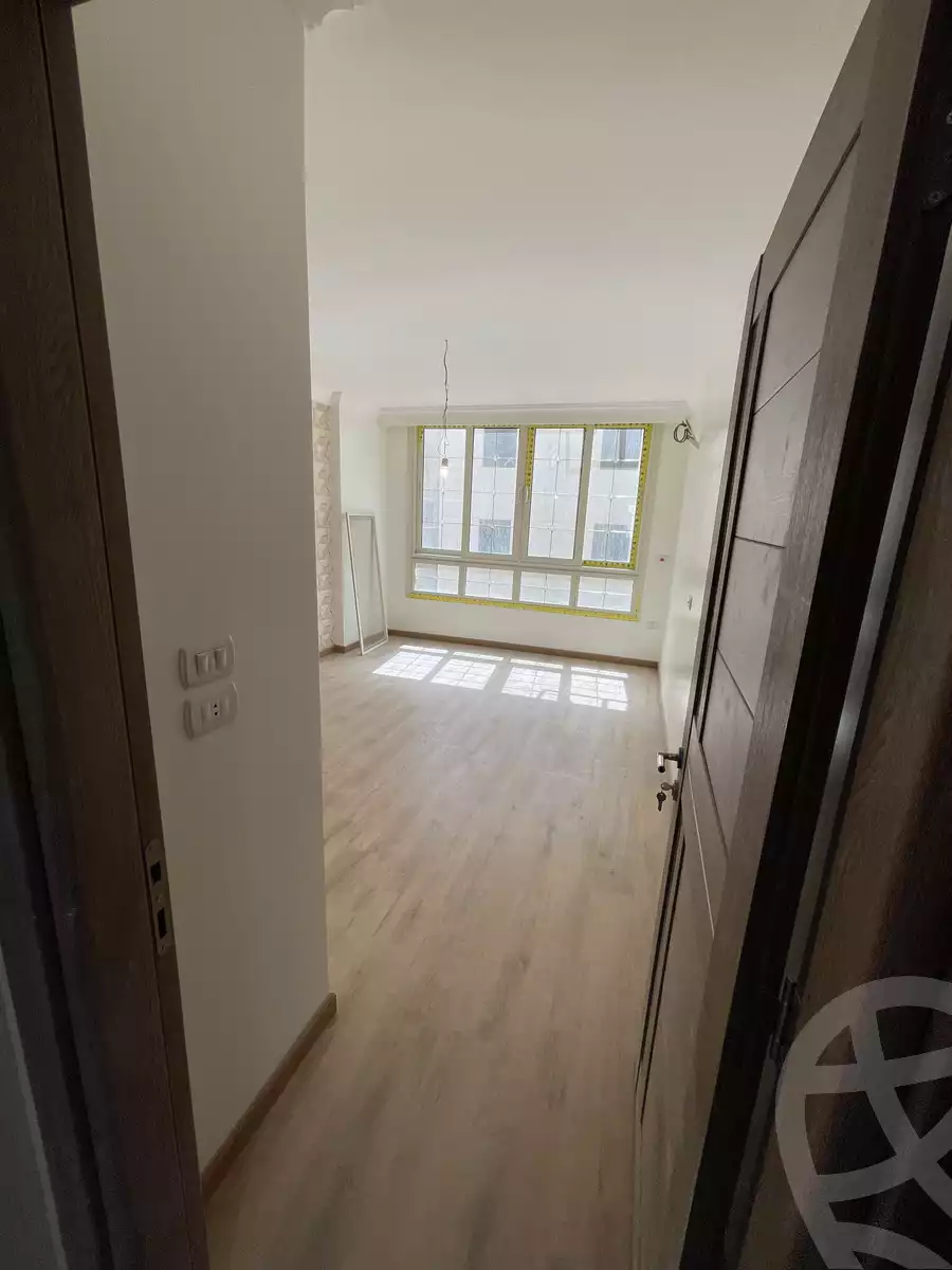 https://aqarmap.com.eg/ar/listing/3876964-for-sale-cairo-el-sheikh-zayed-city-bait-el-watan