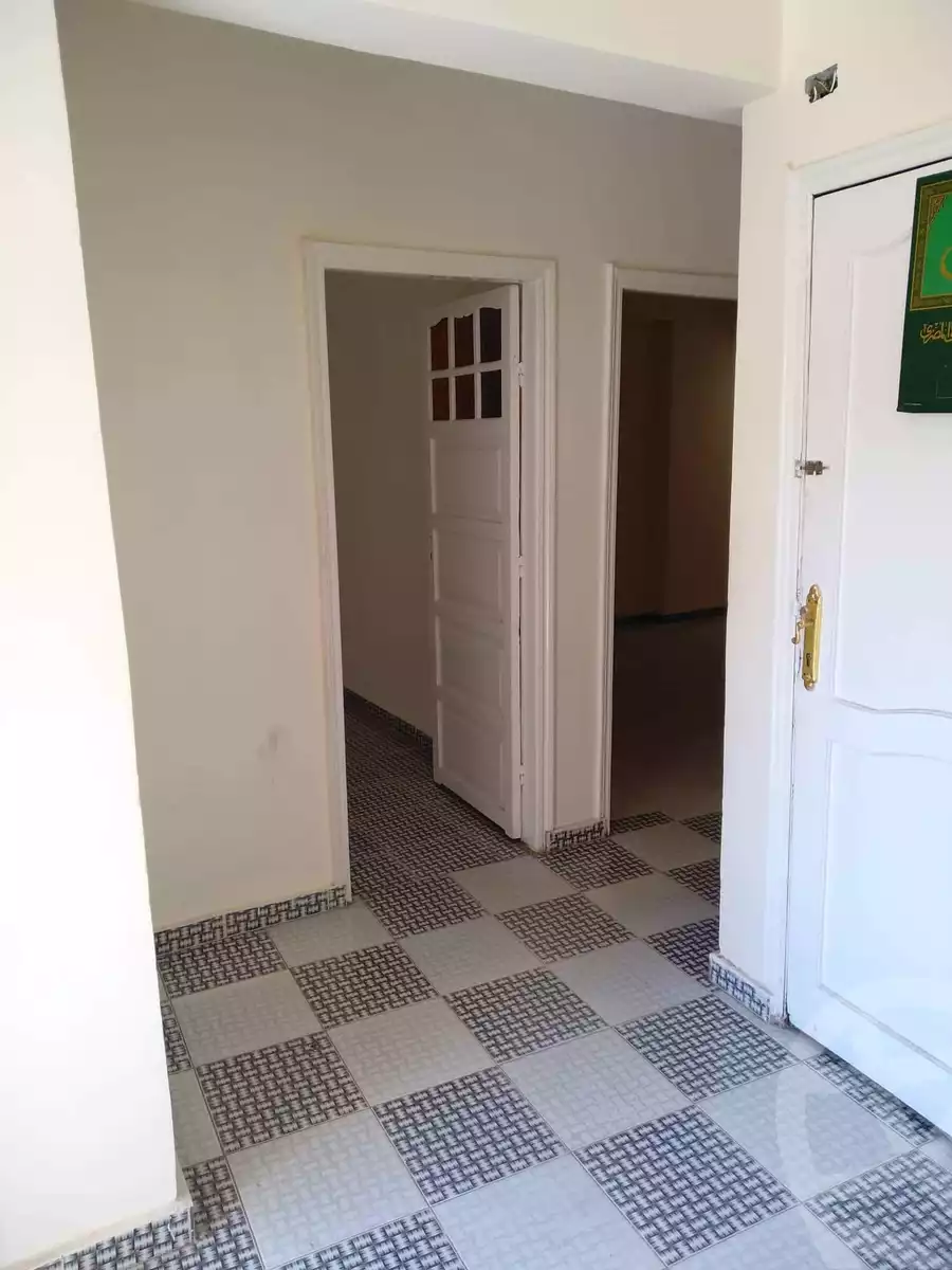 https://aqarmap.com.eg/ar/listing/3946792-for-sale-alexandria-sydy-bshr-sydy-bshr-bhry-shr-khld-bn-lwlyd