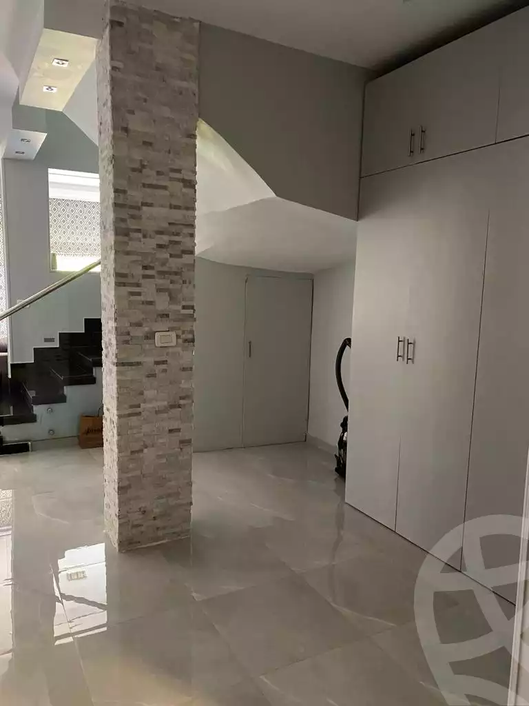 https://aqarmap.com.eg/ar/listing/3953297-for-rent-cairo-el-sheikh-zayed-city-compounds-in-sheikh-zayed-royal-meadows