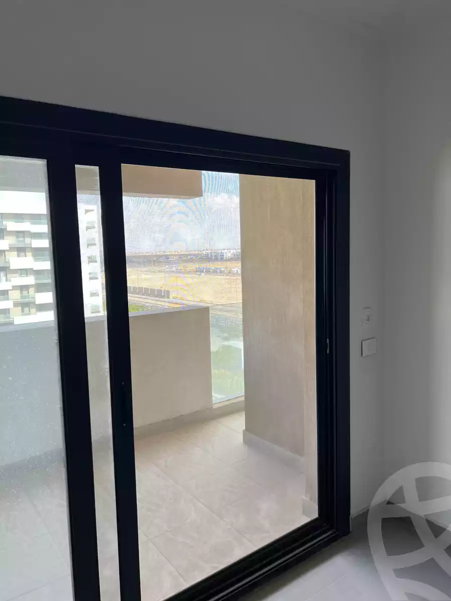 https://aqarmap.com.eg/ar/listing/3962075-for-sale-mdyn-lshrwq-compounds-alborouj
