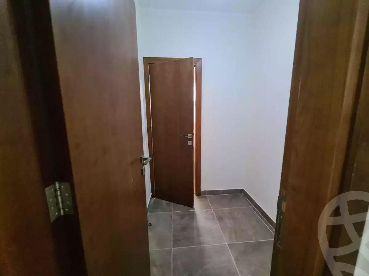 https://aqarmap.com.eg/en/listing/4328401-for-rent-cairo-el-sheikh-zayed-city-compounds-kmbwnd-wyst-twn-swdyk
