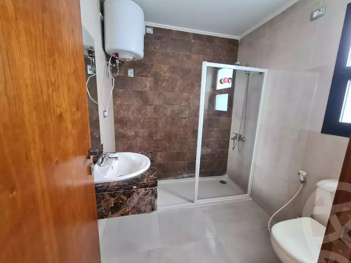 https://aqarmap.com.eg/en/listing/4328401-for-rent-cairo-el-sheikh-zayed-city-compounds-kmbwnd-wyst-twn-swdyk