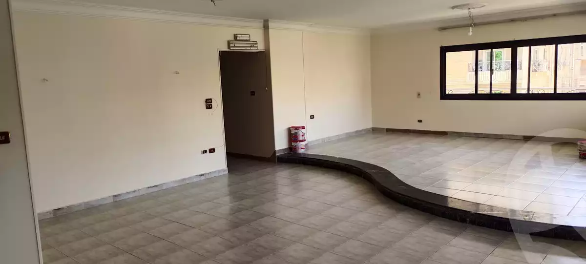 https://aqarmap.com.eg/ar/listing/3979087-for-sale-cairo-mokattam-shareaa-9