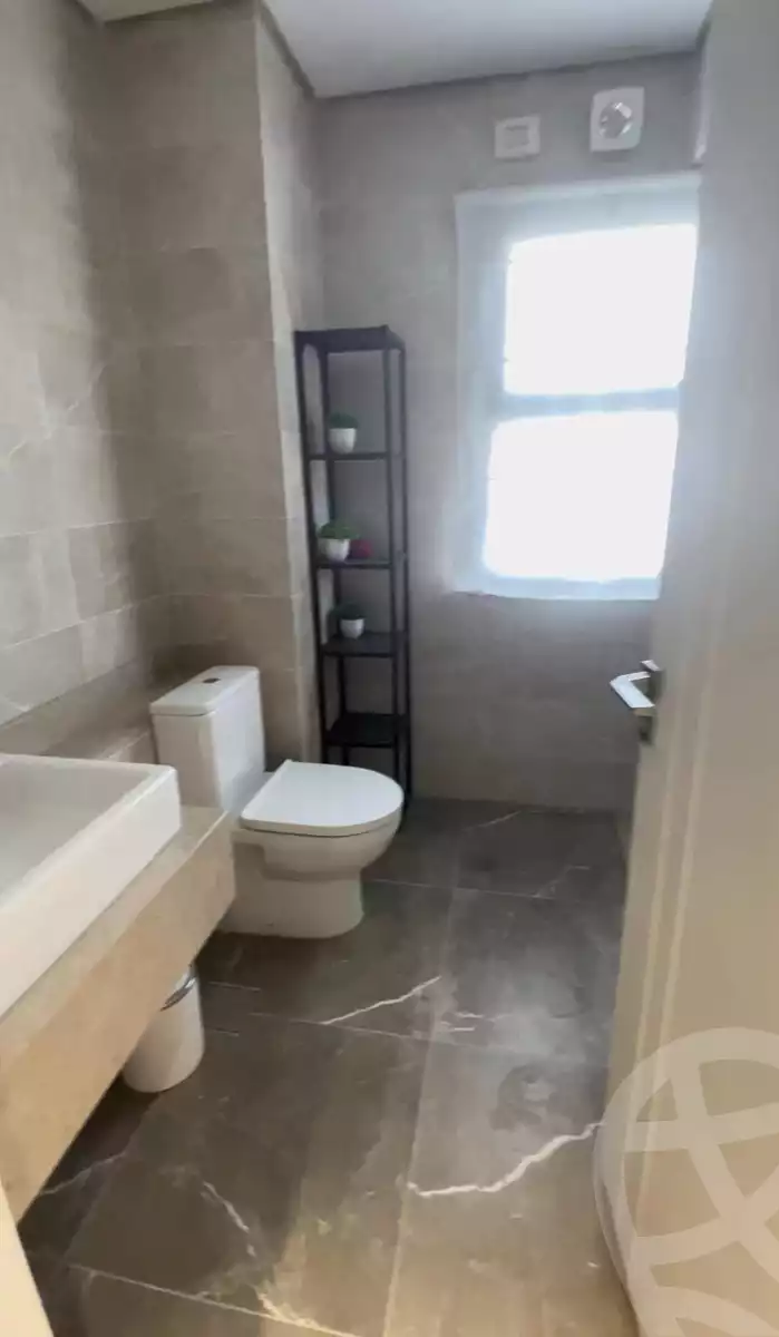 https://aqarmap.com.eg/ar/listing/3981625-for-sale-cairo-el-sheikh-zayed-city-compounds-kmbwnd-fyldj-wyst-dr-llttwyr