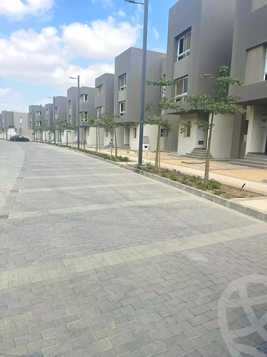 https://aqarmap.com.eg/ar/listing/3983082-for-sale-cairo-el-sheikh-zayed-city-compounds-in-sheikh-zayed-etapa