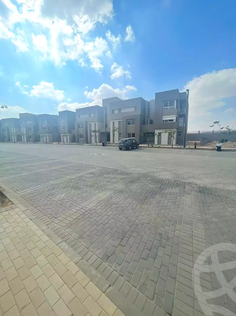 https://aqarmap.com.eg/ar/listing/3983082-for-sale-cairo-el-sheikh-zayed-city-compounds-in-sheikh-zayed-etapa