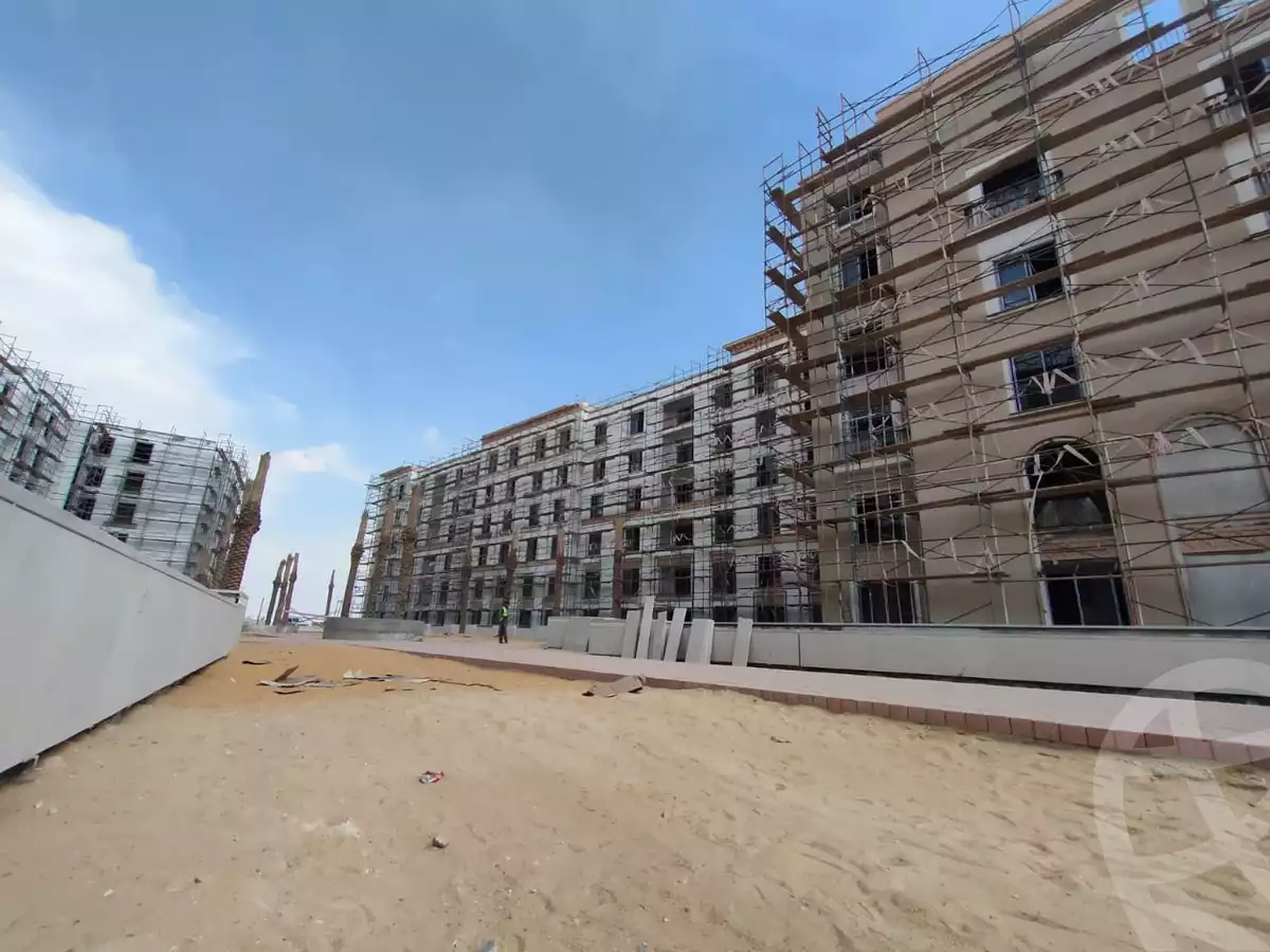 https://aqarmap.com.eg/ar/listing/3992438-for-sale-cairo-el-sheikh-zayed-city-compounds-kmbwnd-fyldj-wyst-dr-llttwyr