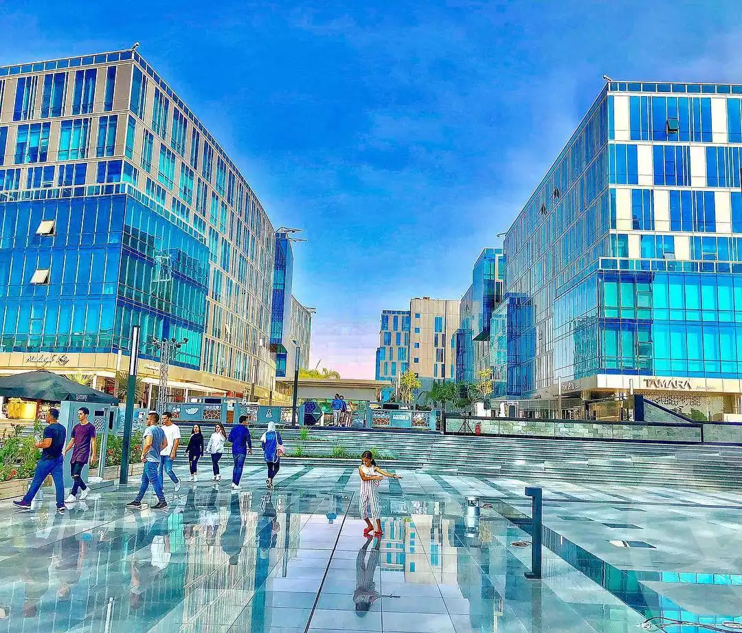 https://aqarmap.com.eg/ar/listing/4004537-for-sale-cairo-el-sheikh-zayed-city-compounds-in-sheikh-zayed-capital-business-park